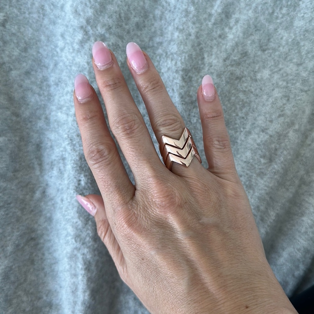 Lisa Freede Rose gold stacking rings (3 rings). Size 6